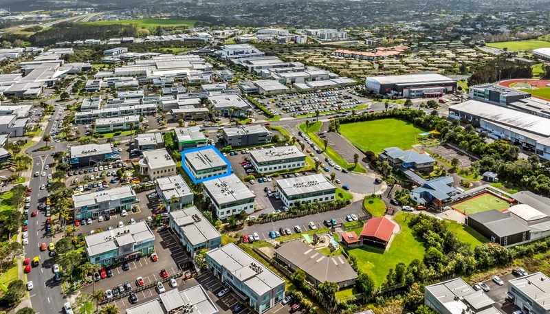 2i/3 Ceres Court, Albany