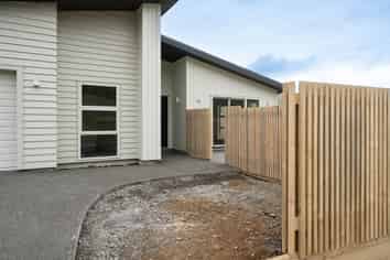 41 Crompton Avenue, Churton Park