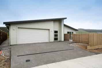 41 Crompton Avenue, Churton Park