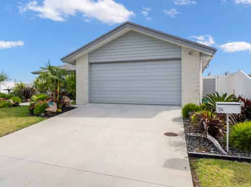 104 Kaurinui Crescent, One Tree Point