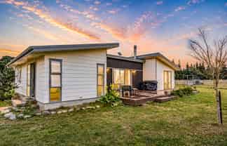 443 Ashley Road, Cust