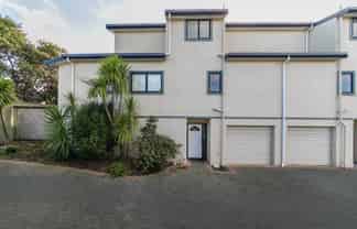39/22A Willcott Street, Mount Albert