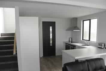 Flat C, Rm/80 Manor Place, Dunedin Central