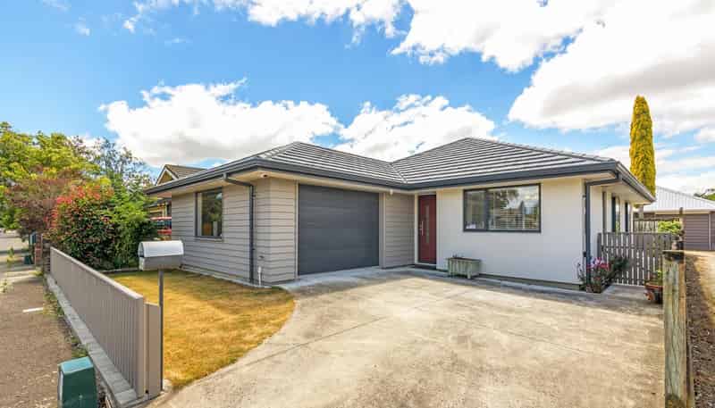 39 Shamrock Street, Takaro