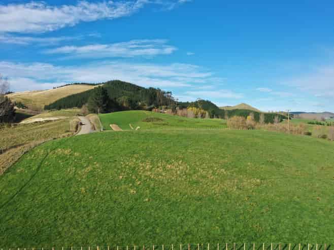 223 and 22 Peacock Road, Waipukurau