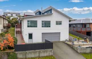 18 Moir Street, BALCLUTHA