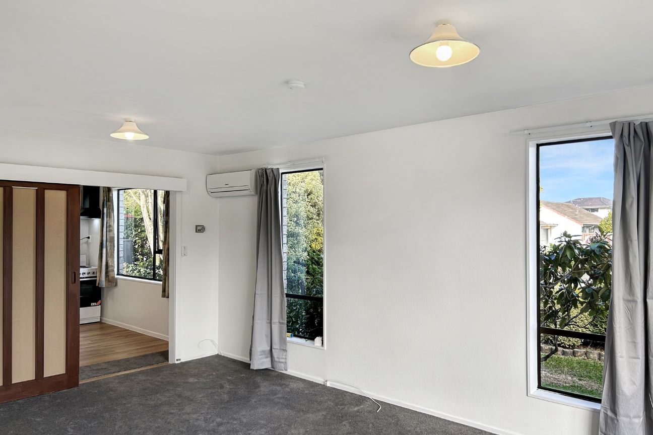 Freshly Updated Family Home In A Convenient Location - Ansicht 2