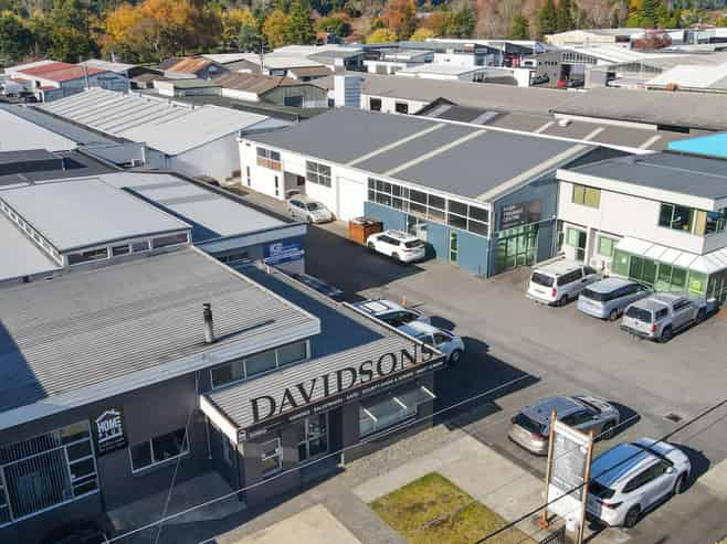 Commercial high-profile site 