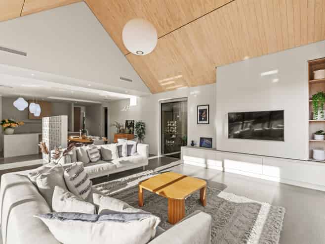 121 Claridges Road, Casebrook