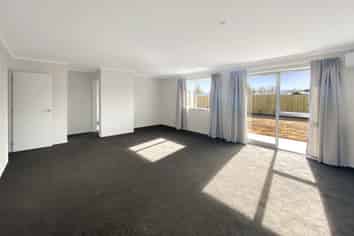12 Cleaver St, Woodend
