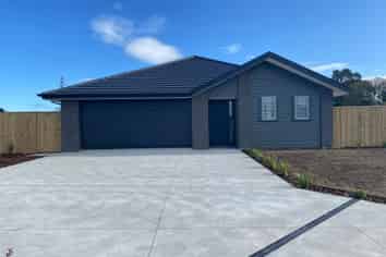 12 Cleaver St, Woodend