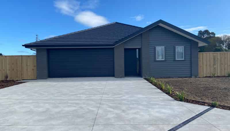 12 Cleaver St, Woodend