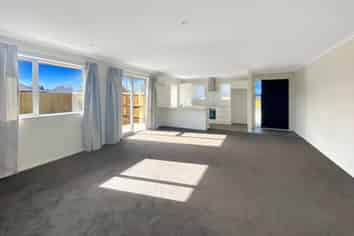 12 Cleaver St, Woodend