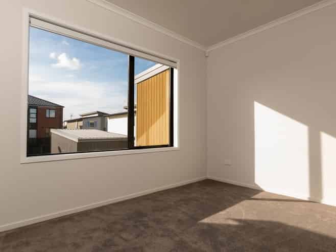 12 Kapia Road, Massey