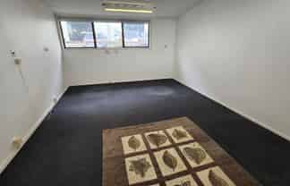TIDY OFFICE / STORAGE SPACE
