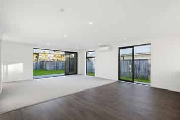 8A Main North Road, Woodend