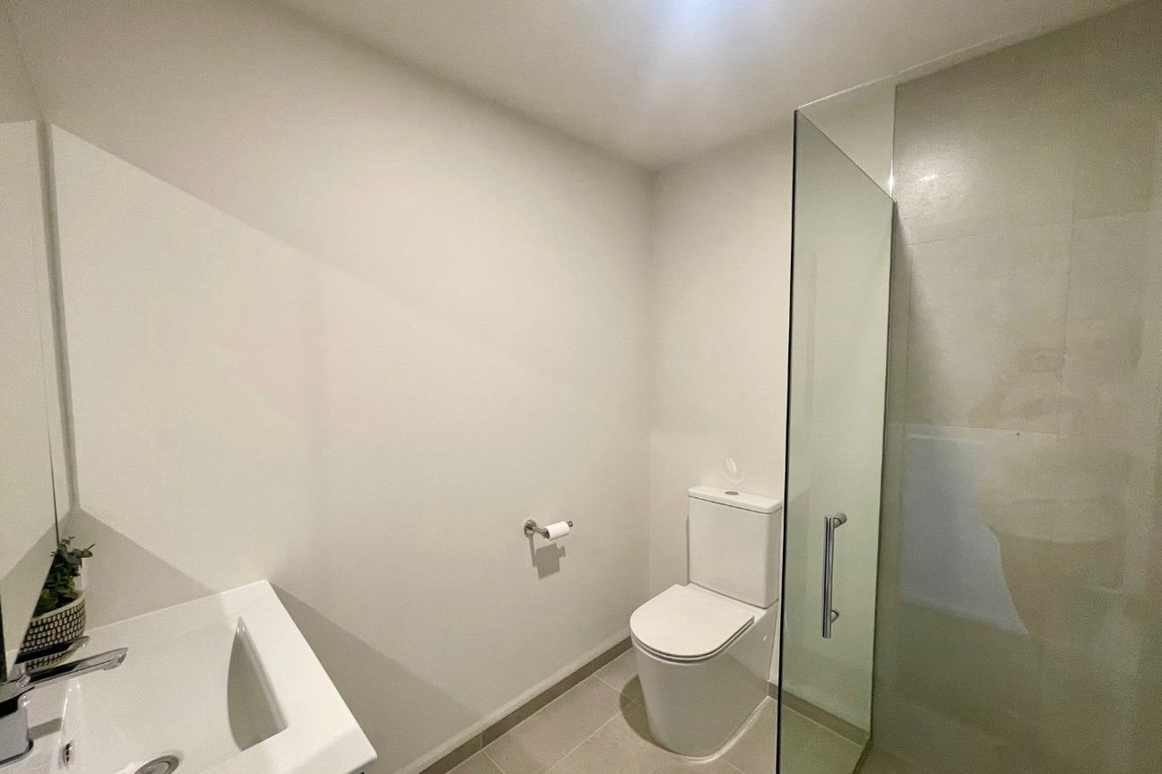 3-bedroom apartment in Addington - Więcej