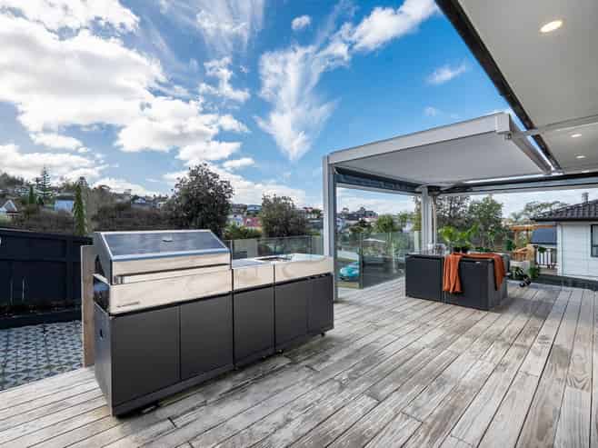 33 Trias Road, Totara Vale