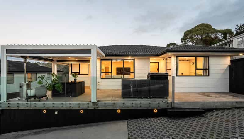 33 Trias Road, Totara Vale