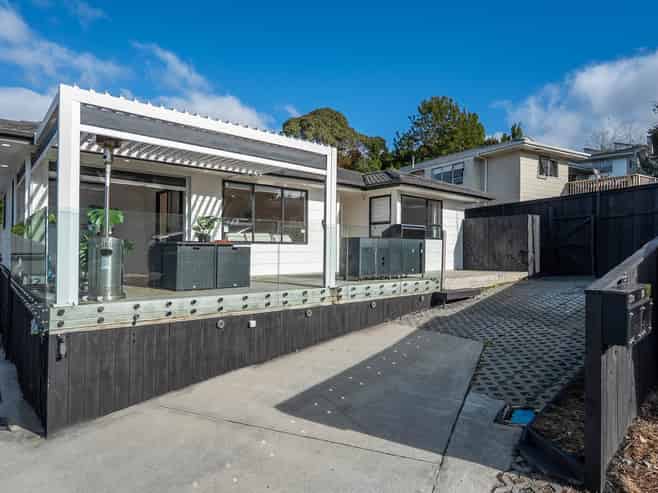 33 Trias Road, Totara Vale