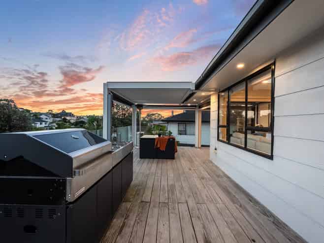 33 Trias Road, Totara Vale