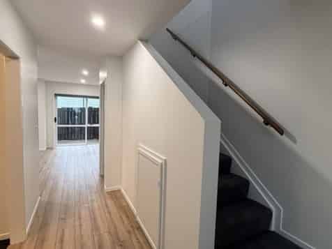 14/30 John Jennings Drive, Oteha