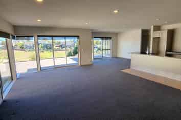 59 Pine Harbour Parade, Beachlands