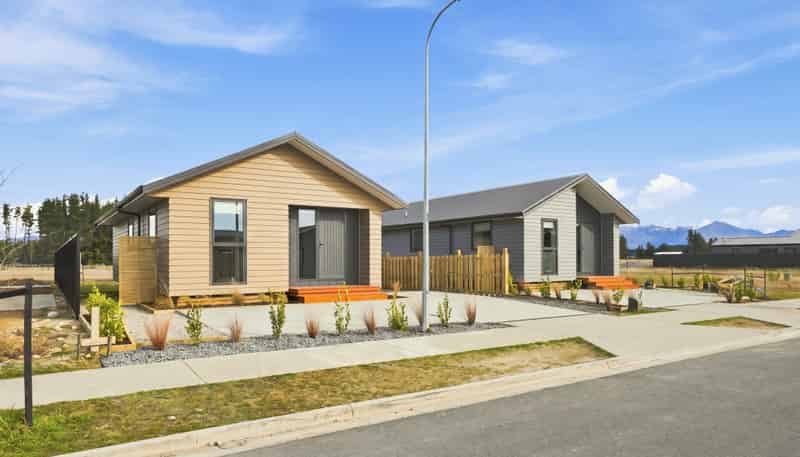 69 Burdon Loop, Lake Hawea