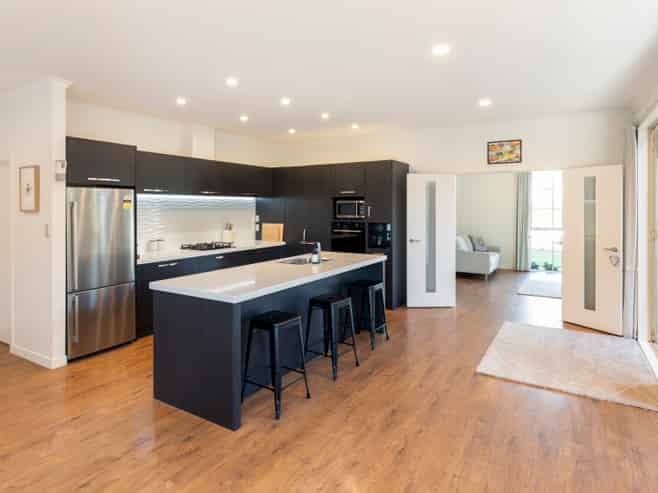 2 Applefield Court, Northwood