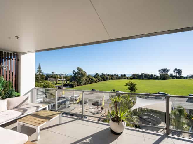21/33 Beach Road, Tahunanui