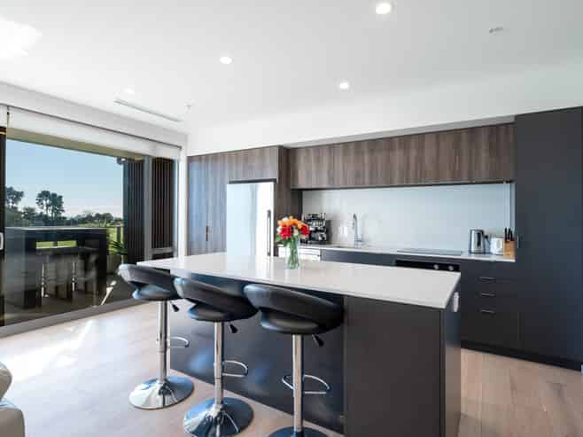 21/33 Beach Road, Tahunanui