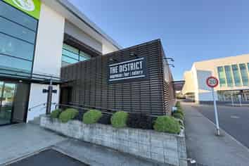 High-Exposure Retail Space
