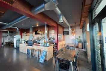 High-Exposure Retail Space