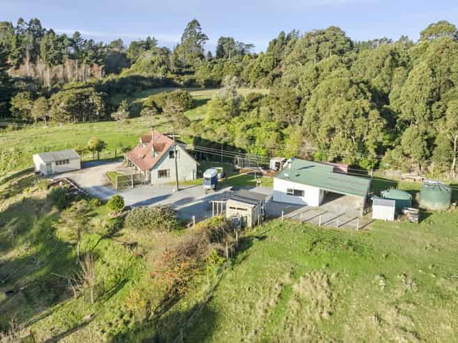 39 Upper Tukurua Road, Parapara