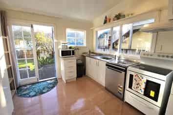 10B Daniell Street, Newtown