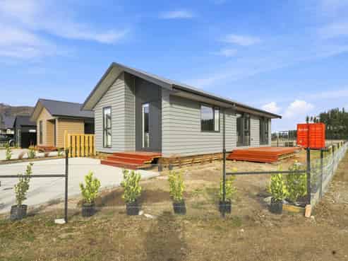 71 Burdon Loop, Lake Hawea