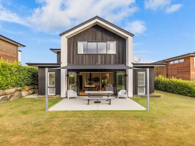 7 Kamahi Street, Wanaka