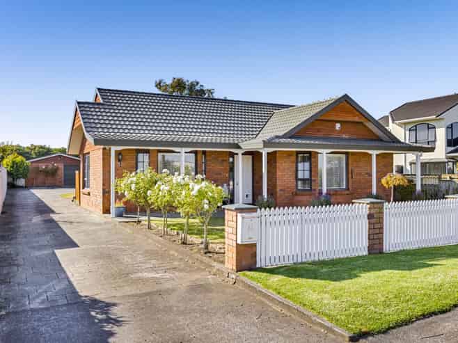 62 Rata Street, Hawera