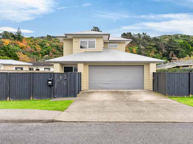 8 Davies Street, Tawa
