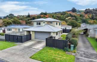 8 Davies Street, Tawa