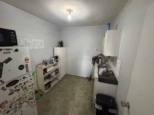 Versatile Warehouse & Office