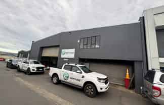 Versatile Warehouse & Office
