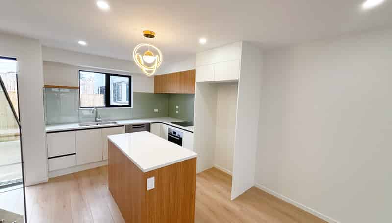 2/1 O'Connell Street, Manurewa