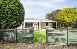 54A Heron Avenue East, Matua