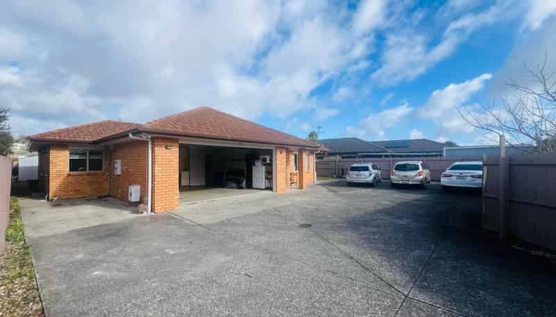 41 Carrick Glen Avenue, Flat Bush
