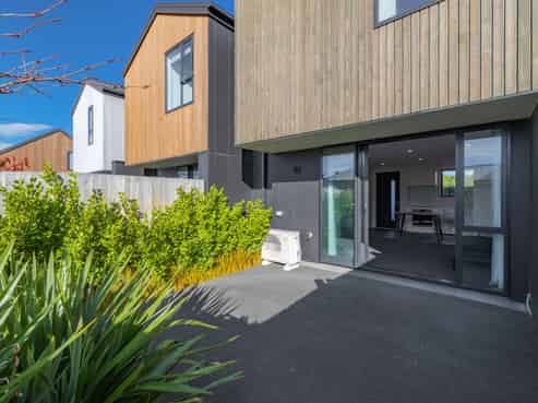 4/9 Milton Street, Somerfield