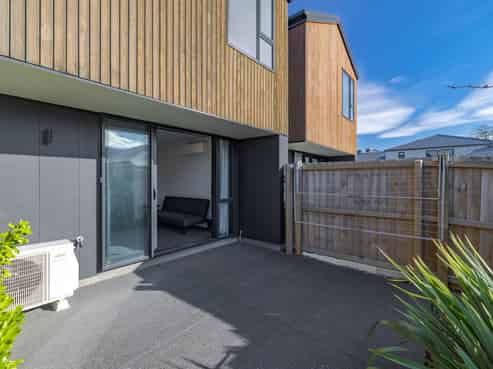 4/9 Milton Street, Somerfield