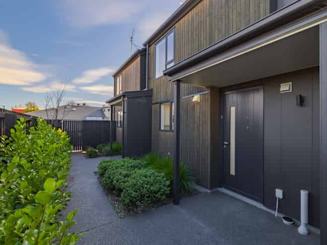4/9 Milton Street, Somerfield