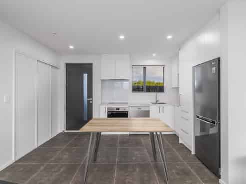 4/9 Milton Street, Somerfield