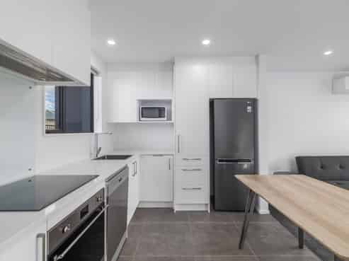 4/9 Milton Street, Somerfield